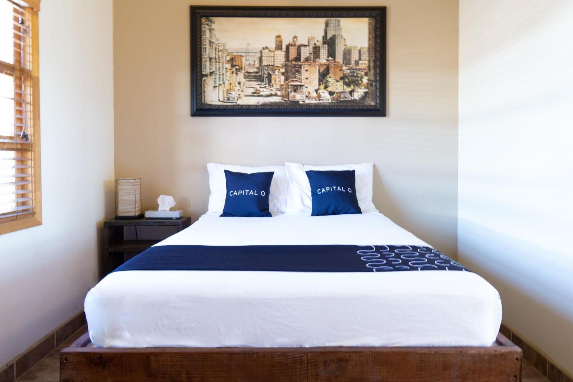 Capital O Hotel Villa Azura Tecate Εξωτερικό φωτογραφία